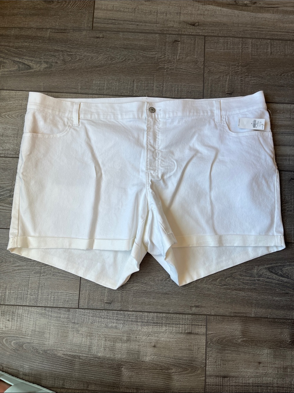 3/$20- Old Navy White Denim Mid Rise Wow Shorts